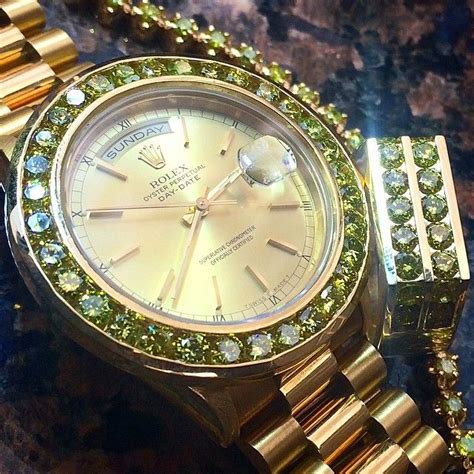 canary diamond mens watch replica